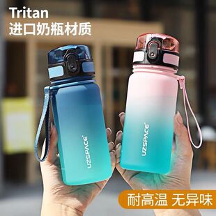 ��֮��ͯˮ����Ů��С�W���όW��y�����\��ˮ�������ˤ���ϱ���