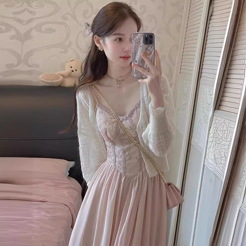 Fashion suit 2024 Early Spring Chanel Beautiful Two-Piece Hollow Sweater Small Shawl Floral dress