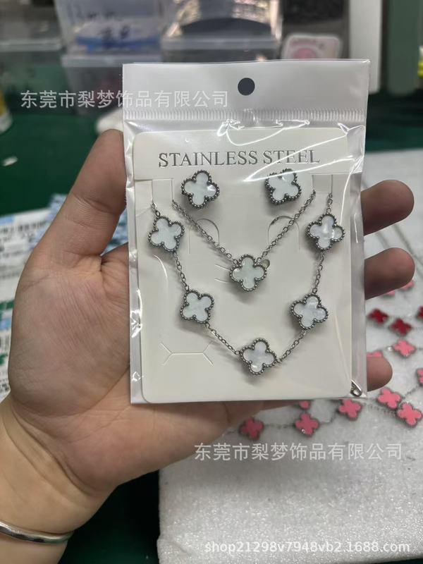 跨境爆款13MM四叶草项链 手链 耳钉 三件套 锁骨链高级不掉色批发|undefined