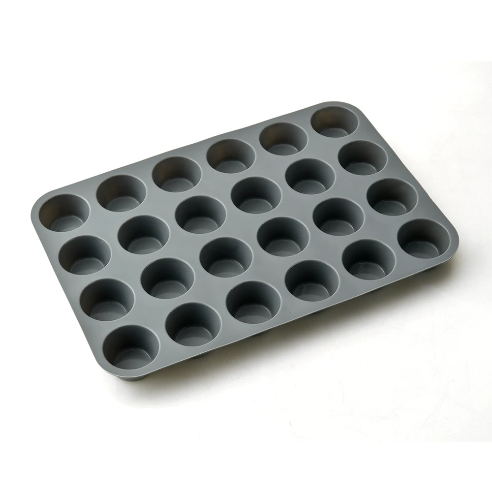 Heat‑resistant 18‑piece baking set — rectangular loaf pan, molds, measuring cups & utensils