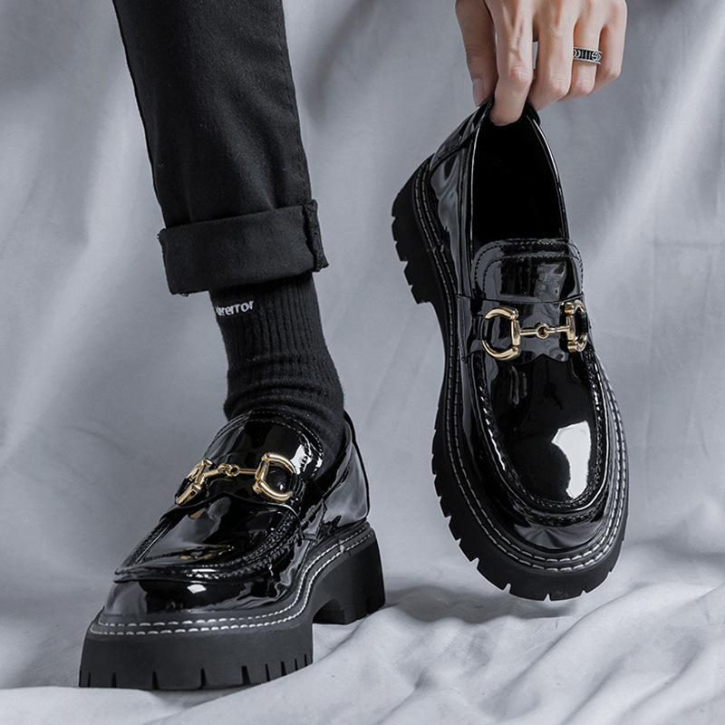 Zapatos de cuero con hebilla de caballo, zapatos de cuero lacados para hombres, zapatos de alta altura, zapatos de noche, zapatos casuales para hombres británicos