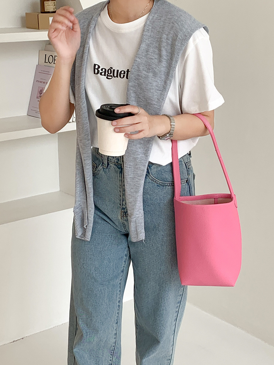 로즈 레드