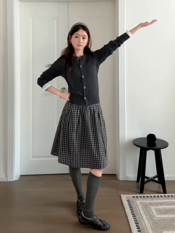 灰色毛衣开衫外套女2025早秋格纹半身连衣裙子一整套ootd穿搭套装|undefined