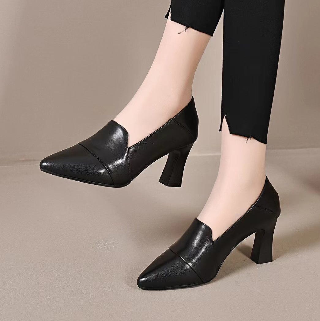 두꺼운 힐 신발 여성 정품 가죽 미드 힐 한국 스타일 슬립 온 여성 신발 소프트 힐 하이힐 올매치 단순 포인팅 가죽 신발