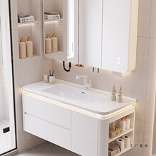 ��ʽ�����L�մ�һ�w�A��ԡ�ҙ��M���RͰ��߅�ռ{ϴ��̨ϴ���lԡ��