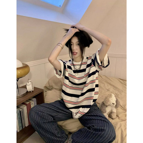 American striped short-sleeved T-shirt for women 2025 summer loose lazy style half-sleeved student versatile tops and T-shirts