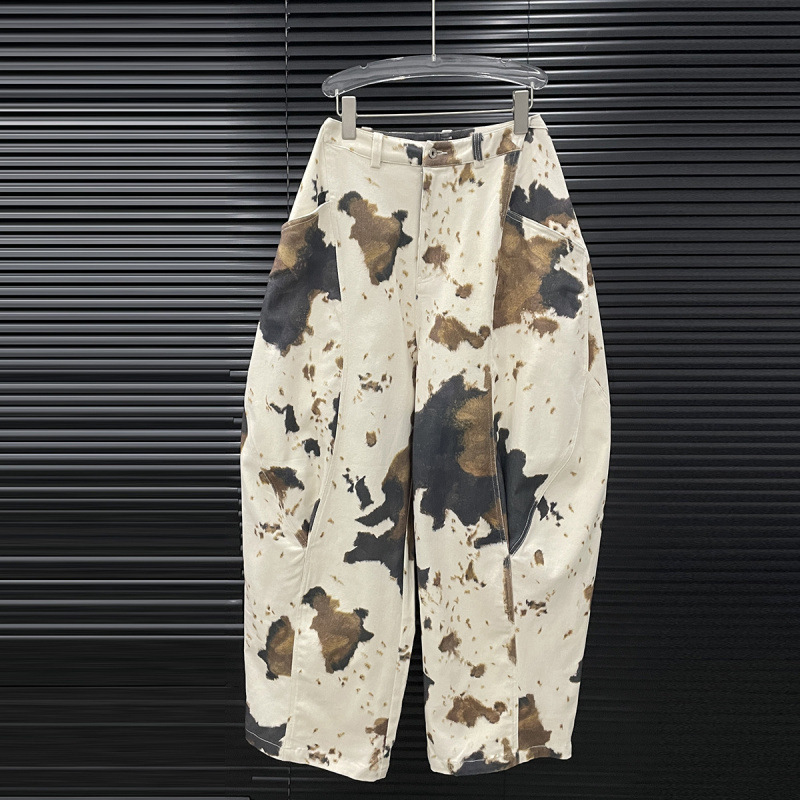 Linghua Ji Qiu's New American Retro Style Apricot-Colored Cow Print Jeans for Women, Street Style, Lazy and Relaxed Wide-Leg Pants Linghua Ji Qiu's New American Retro Style Apricot-Colored Cow Print Jeans for Women, Street Style, Lazy and Relaxed Wide-Leg Pants