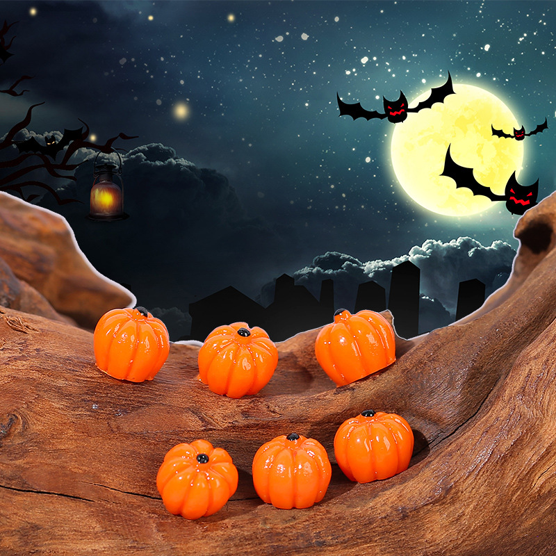 越境創意ハロウィンの家の樹脂の置物はクモのコウモリのかぼちゃのミニチュアの装飾品の部品をシミュレーションします。
