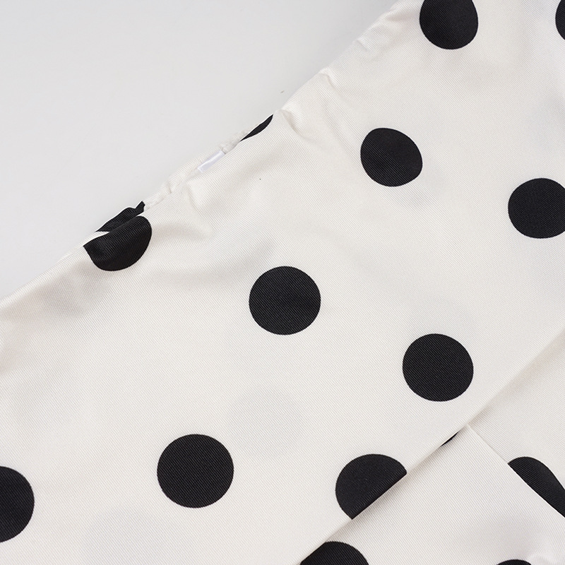 European And American Retro Beach Resort Hot Spring Polka Dot Sexy Bikini Set With Halter Neck Top + Solid Color Shorts_ecoleips.com