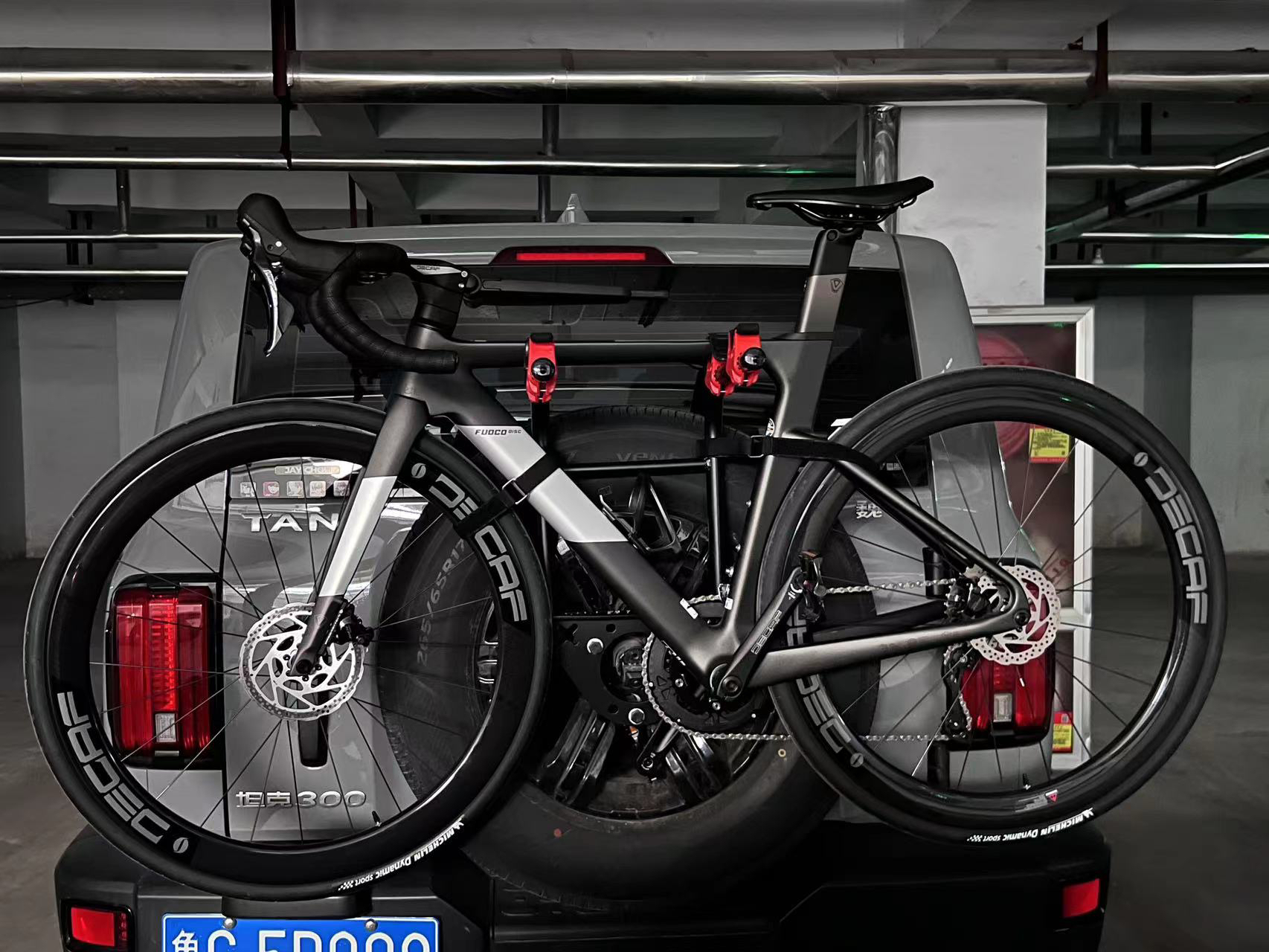Tank 300 Bicycle Rack Spare Tire Bicycle Rack, Non-Destructive Installation, Foldableable, Does Not Block the License Plate Reflection