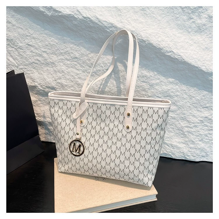 One-Shoulder Summer Shoulder Bag, Capacious Tote, High-Quality Style, 4 Colors
