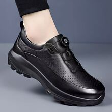 夏季皮鞋男款镂空新款轻便镂空透气旅行轻便徒步鞋旋转扣休闲时尚