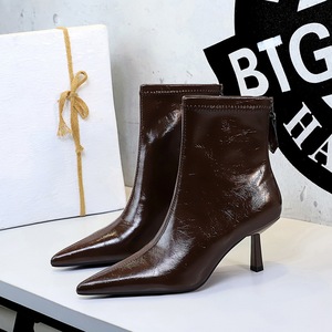 1895-2 European and American retro style pointed thin high-heeled fashion versatile short boots, women's back zippe