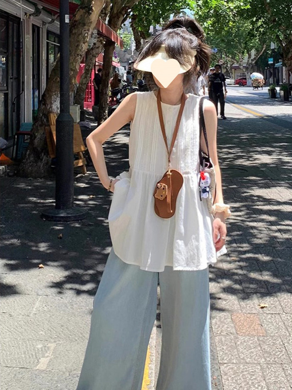 Summer Fashion White Cotton Round Neck Design Sleeveless Top Loose Age-Reducing Slimming Doll Pleated Shirt Vest
