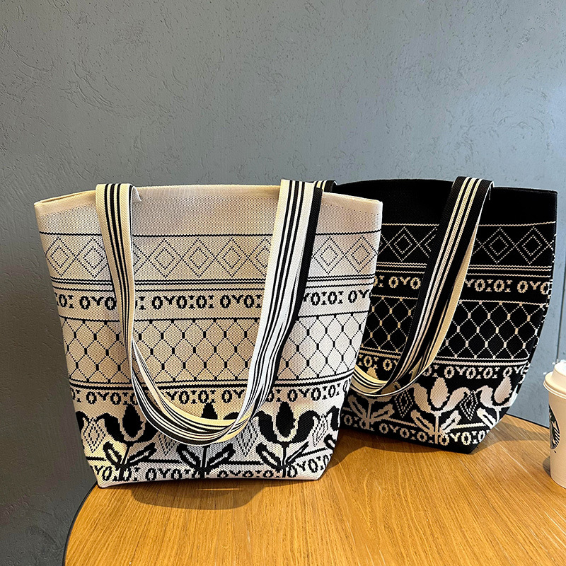 Nuevo contraste de color geométrico bolso de hombro de las mujeres de alto grado versátil simple de gran capacidad de punto a rayas bolso de cercanías