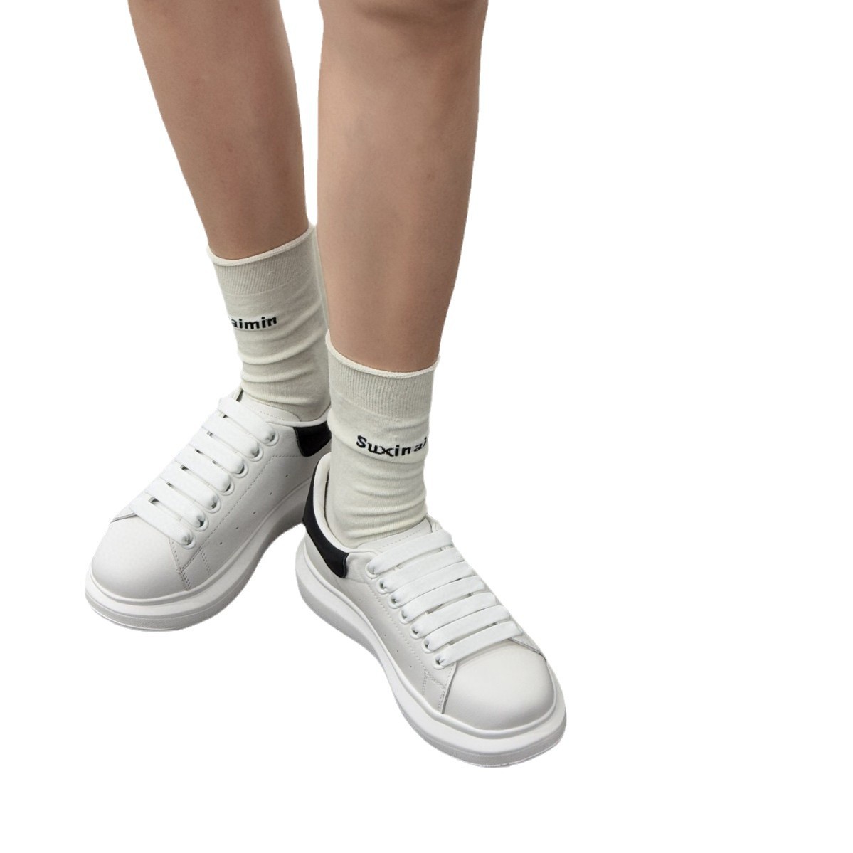 Giày sneaker nữ da đế dày tăng chiều cao mùa thu đông 2024 — Trắng/đen