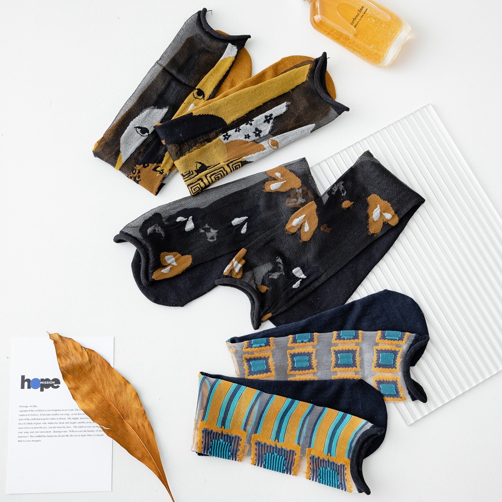 Description Picture 4 of itemNew Fashion Woman Socks Novelty Harajuku Summer Crystal Silk Socks Animal Cartoon Cute Print Ultra-thin Transparent Long Socks