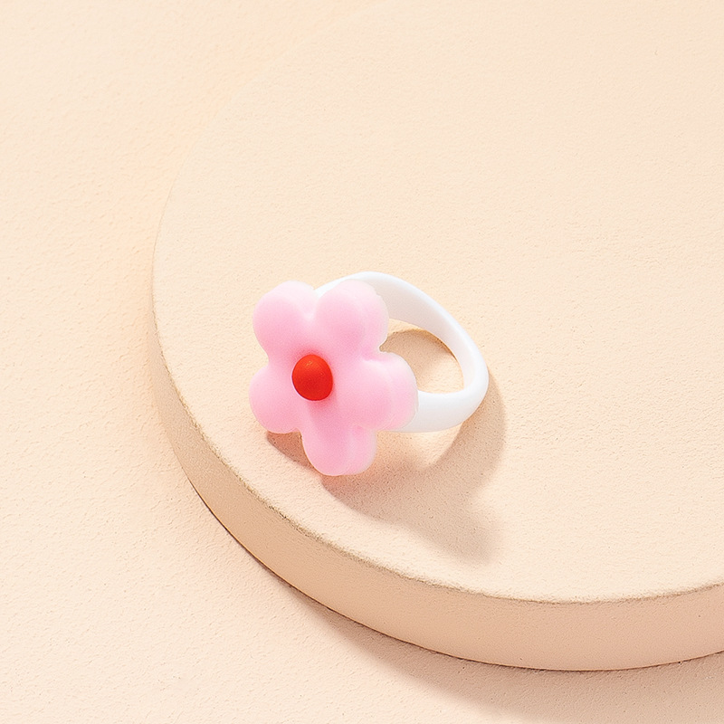 Vintage acrylic design sense beaded flower resin ring set