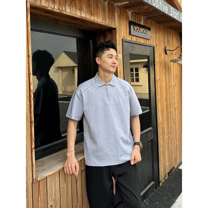 Minimalist Trendy Style Semi-Zip Polo Shirt for Men, Simple and Versatile Loose Short-Sleeve Top for Commuting