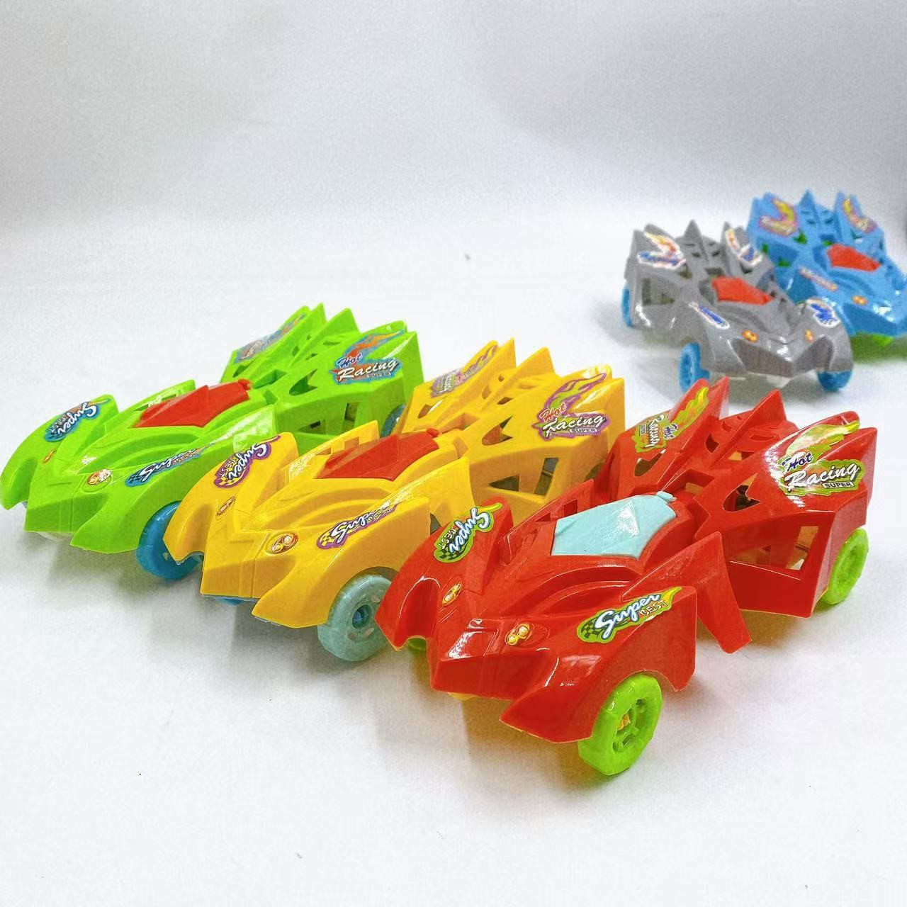 Juguetes infantiles pistolas de la infancia ventosa cartón burbuja modelo de coche de carreras tienda de departamentos ferrule 2 yuanes