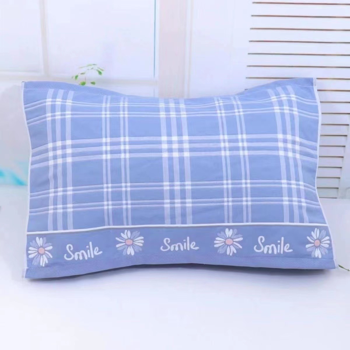 Three-layer quilted gauze medium-sized pillowcase 45*65 single pillowcase cute cartoon children's pillow cover for all seasons
