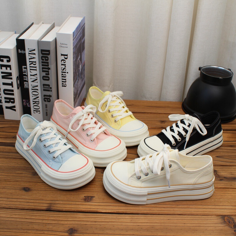 Breathable Dopamine College Style Youthful Vitality White Sneakers for Women 2026 Summer Casual Versatile Canvas Shoes