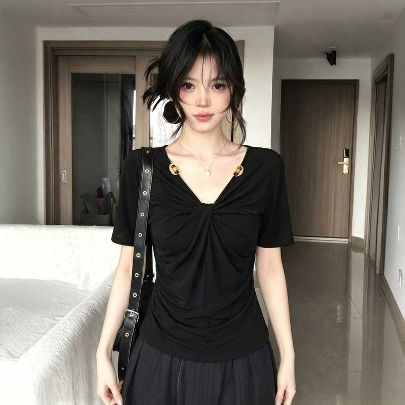 Black V-Neck Twist Short-Sleeve T-Shirt for Women, Summer Design with Beaded Waist-Cinching, Slim-Fit, Flattering, Hot Girl Style, Versatile Top Black V-Neck Twist Short-Sleeve T-Shirt for Women, Summer Design with Beaded Waist-Cinching, Slim-Fit, Flattering, Hot Girl Style, Versatile Top