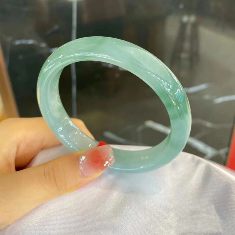 Vòng tay ngọc bích Miến Điện cao băng chính hãng A hàng băng nổi hoa mới chi tiết 1