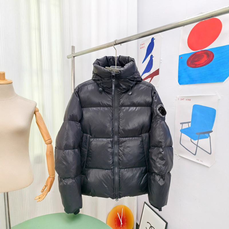 2025 Canada Goose Glossy Hooded down Jacket Black Unisex Loose Warm Puffer Coat 2252 2025 Canada Goose Glossy Hooded down Jacket Black Unisex Loose Warm Puffer Coat 2252