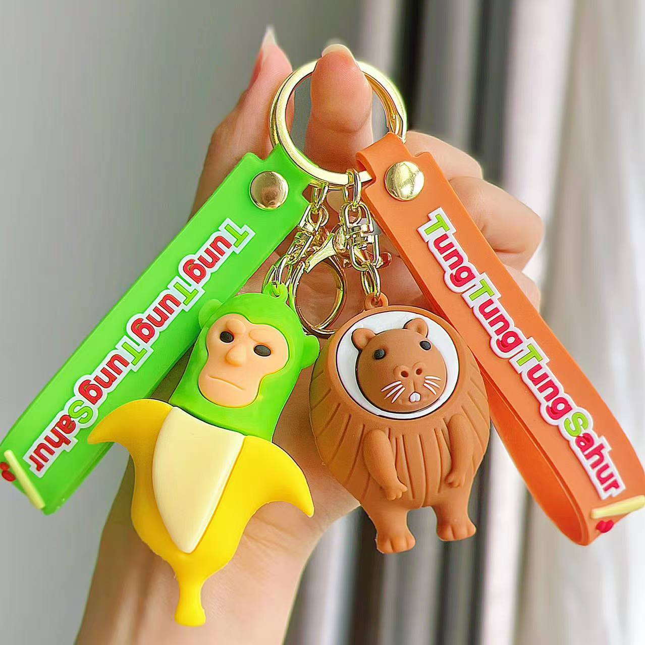 美国版热梗山海经钥匙扣跨境木棍人穿鞋鲨鱼公仔儿童书包挂件批发