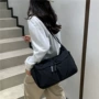 多口袋大容量男生轻便托特包