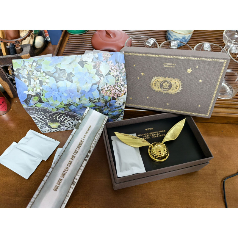 新款高端金色飞贼车载香薰汽车车内香氛出风口装饰香薰款摆件|undefined