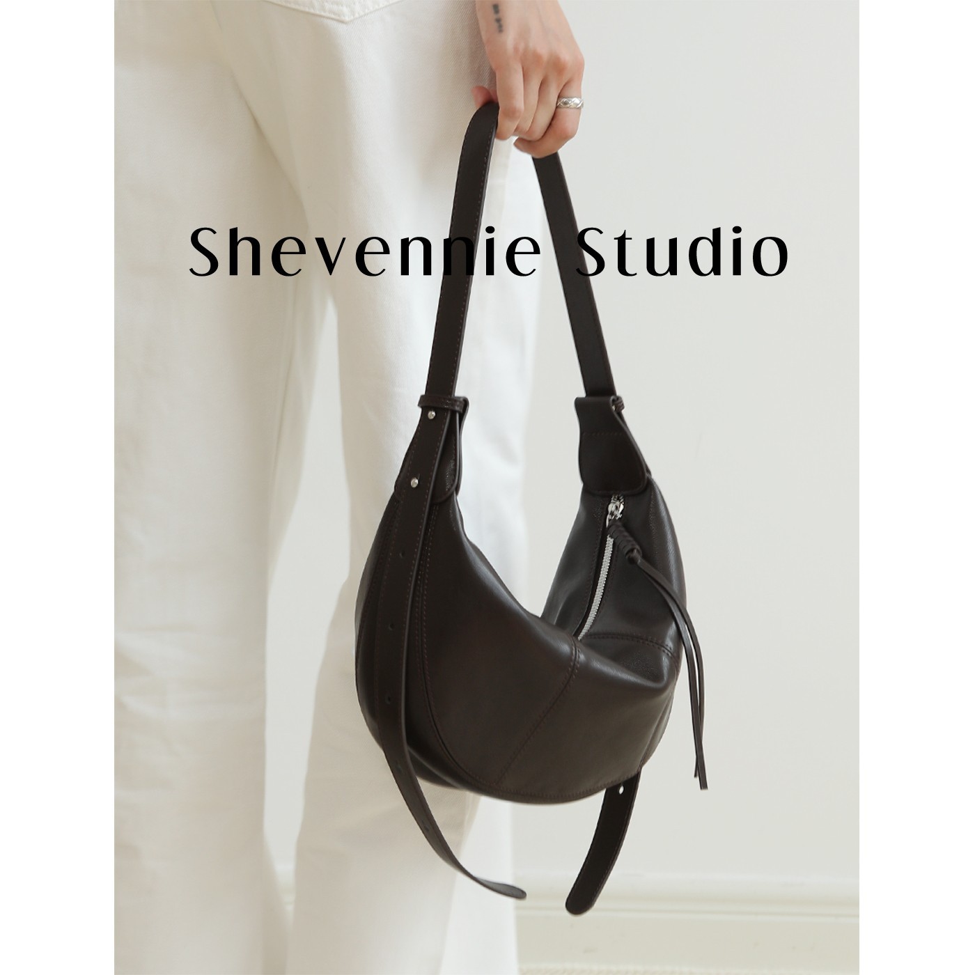 2025 Retro Top Grain Cowhide Crescent Bag Black Versatile Moon Bag Underarm Hobo Bag High-Quality Women's Handbag - Thumbnail 6