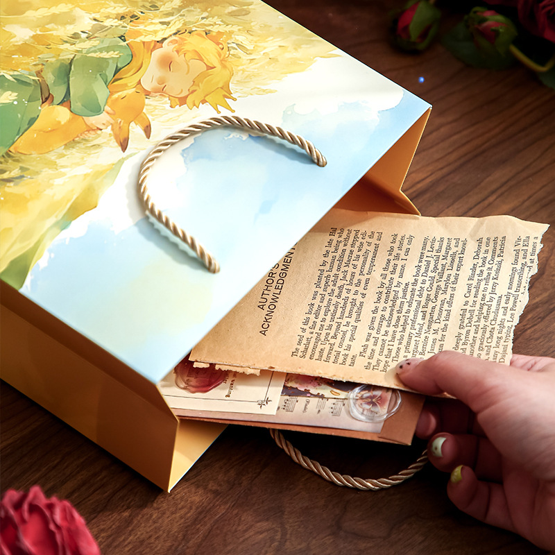 La bolsa de regalo del príncipe del Sr. Paper lo acompañará a través de los largos años, la bolsa de regalo con cordón de papel de dibujos animados de alto valor