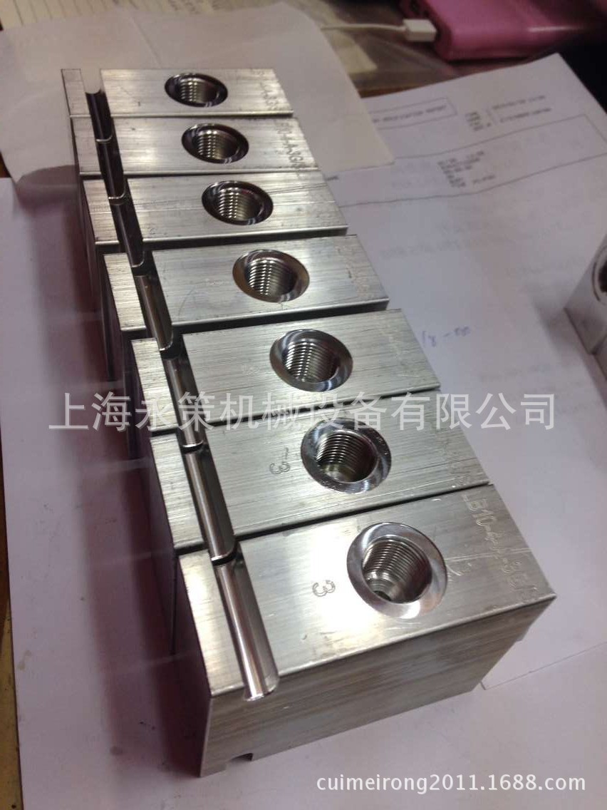 液压阀块LB08-3-A-3G液控锁阀块 液控单向阀块 管式液压锁油路块