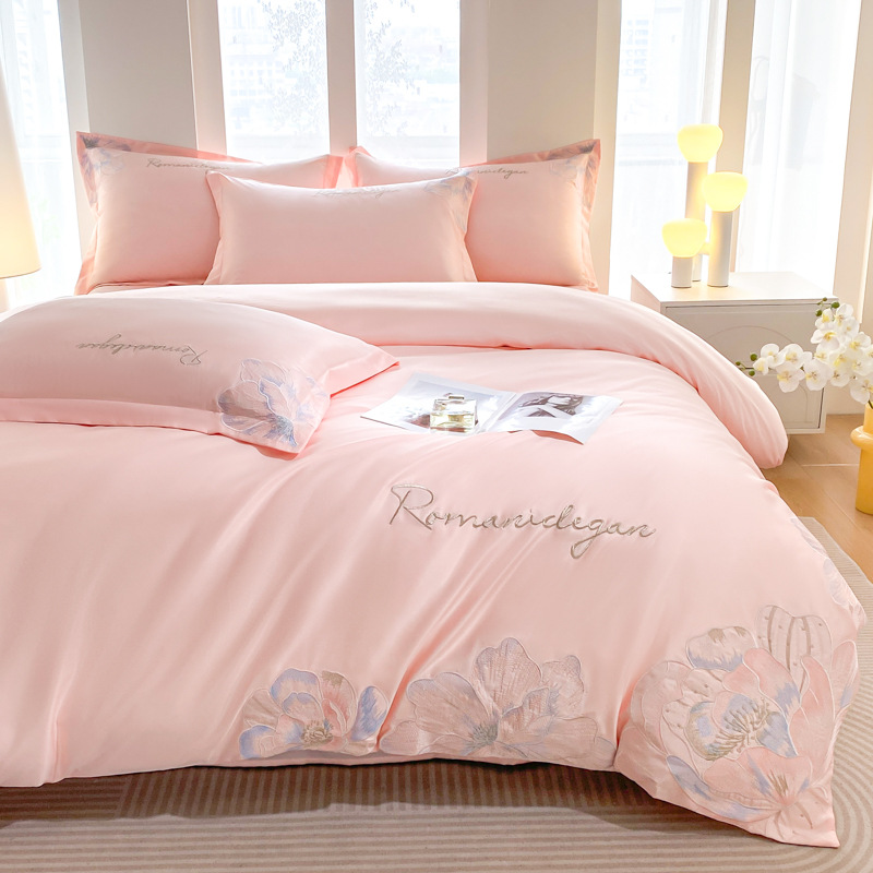 Ropa de cama de seda de hielo fresca de verano Juego de cuatro piezas de ropa de cama de alta gama de lujo ligero Funda de edredón 2025 nueva ropa de cama de tres piezas