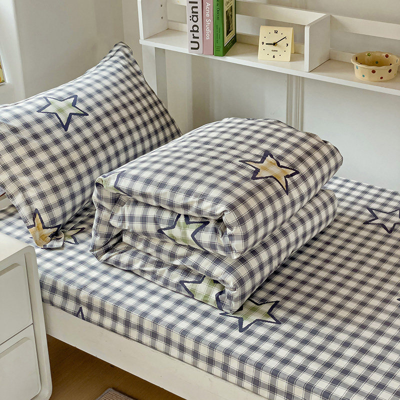 Student bedding three-piece set, quilt, pillow, mattress, six-piece set, bed sheet, duvet cover, complete set Student bedding three-piece set, quilt, pillow, mattress, six-piece set, bed sheet, duvet cover, complete set