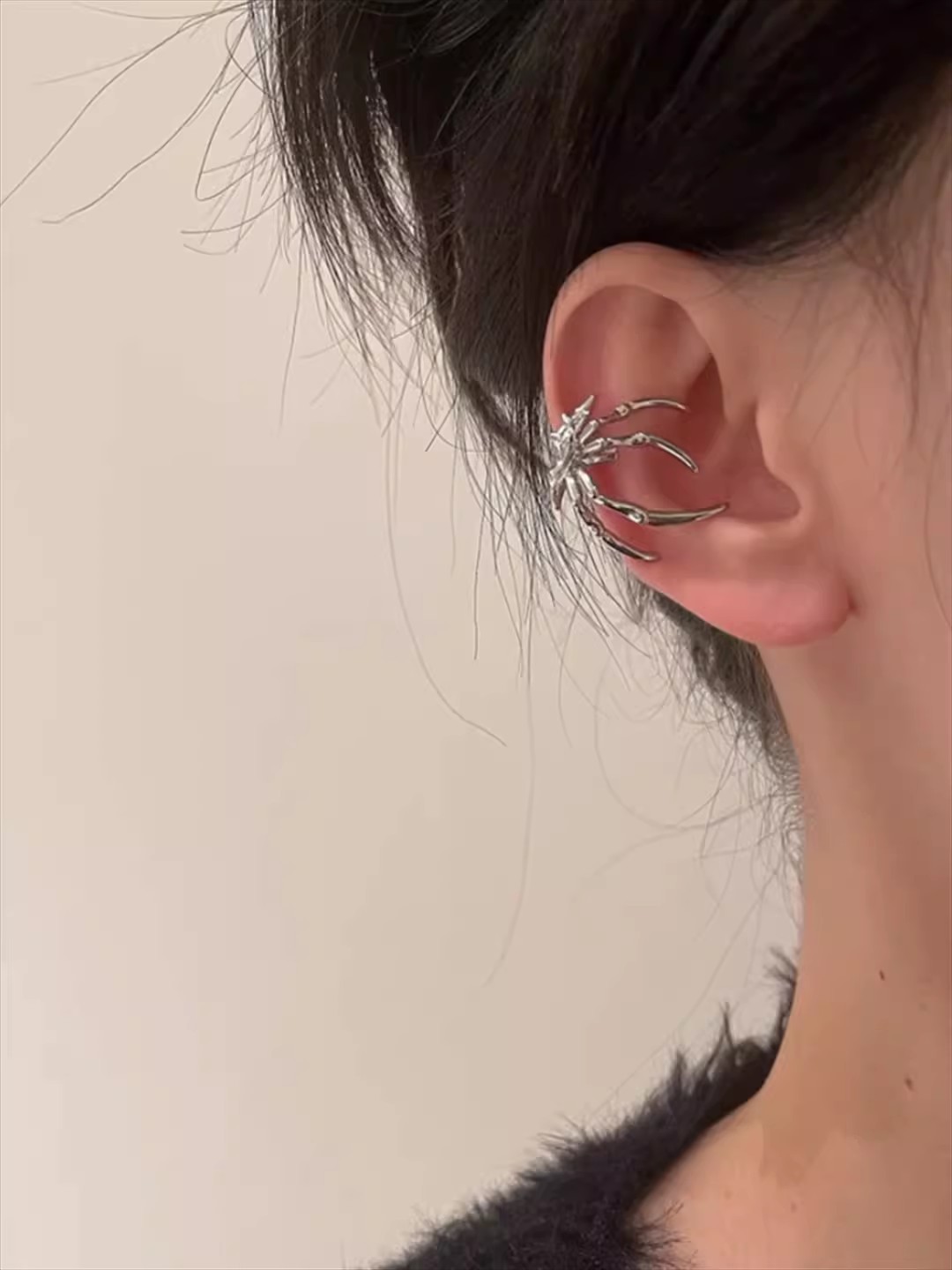 12g Weight 1 Piece Hip-Hop Retro Spider Alloy Metal Women's Ear Cuffs