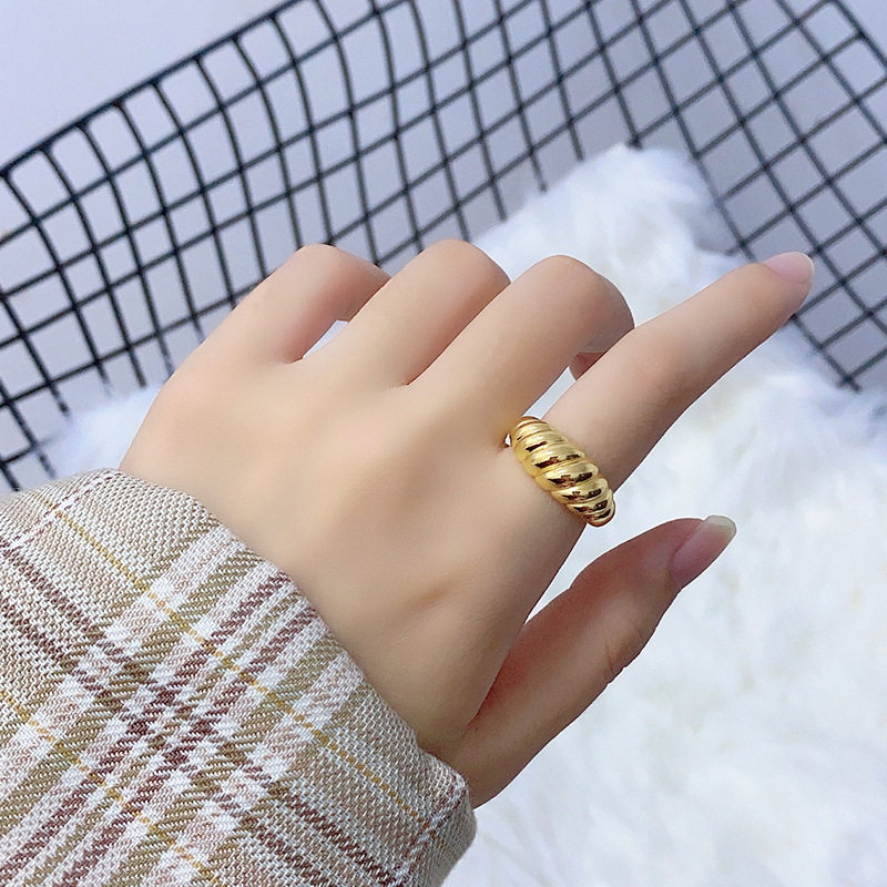 New Twill Ring Design Croissant Fashion Wild Open Ring display picture 18