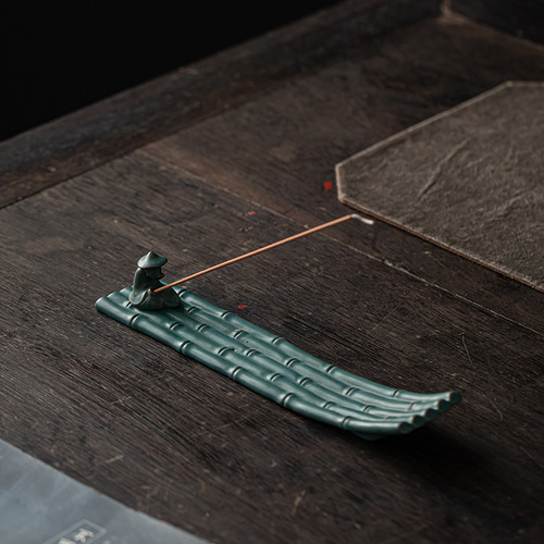 Fisherman bamboo raft scented candle, ceramic incense burner decorative creative tea ceremony offering antique lying incense burner home sandalwood incense burner