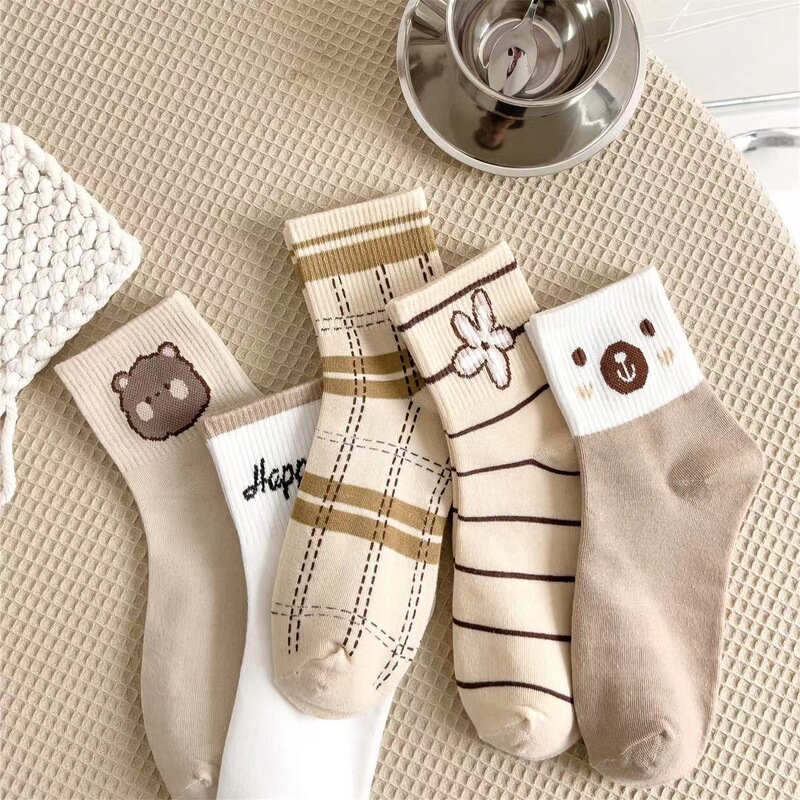 Socks Women's Spring and Autumn new mid-length socks Curry bear ins trend Joker autumn and winter cotton socks manufacturers wholesale
