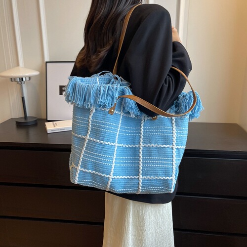 Woolen Handbag  Summer New Style Tassel Solid Color Simple Shoulder Bag Large Capacity Commuting Fashion Handbag