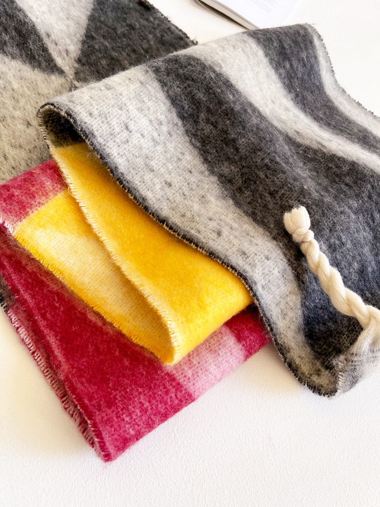 New Geometric Triangle Scarf Women in Winter with 100 Pairs of Tune, Green Hippocampus Hair Shawl for Women's Street_voghion.com