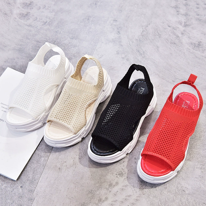 Дышащие сандалии с открытым носком для женщин 2025, новые летние открытые сандалии с перфорацией, повседневные спортивные сандалии на толстой подошве.