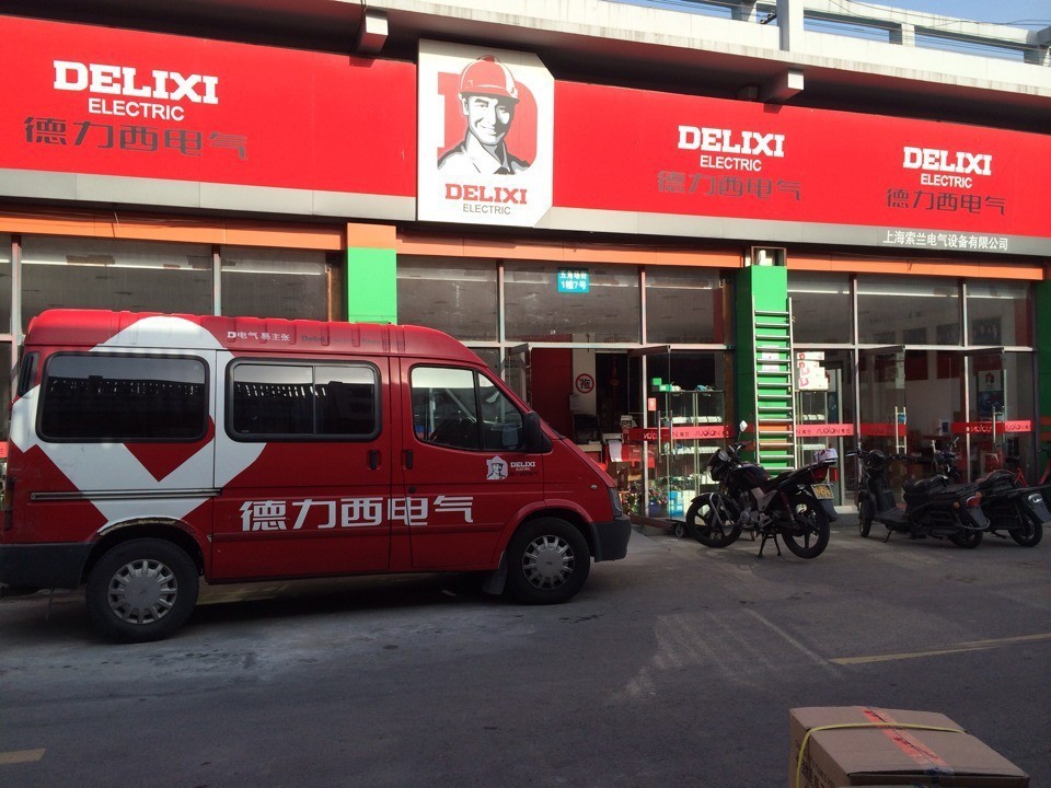 1097316497_1136991217