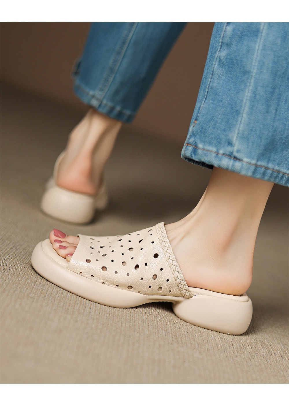 Dép sandal nữ quai chữ V đế dày da cừu mềm đi biển — đen chi tiết 3