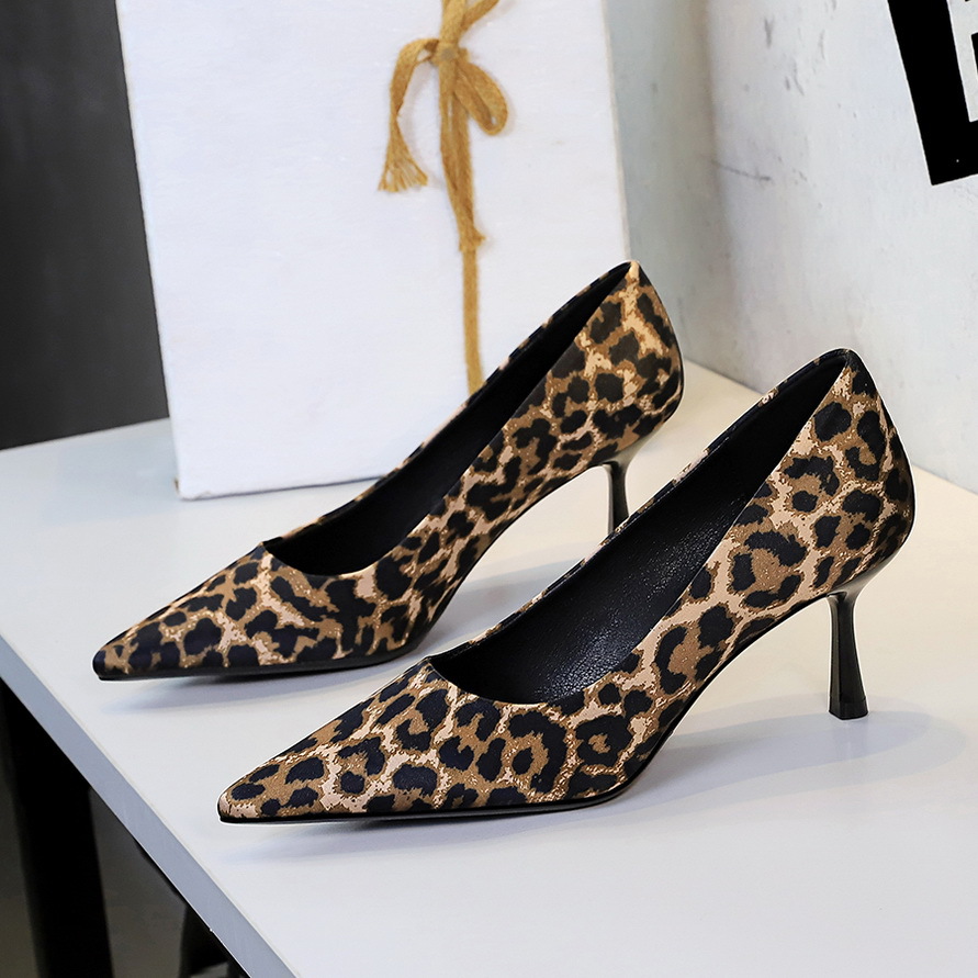 9537 European American Style Pointed Toe High-heeled Women, Leopard Print, Sexy Stiletto Heels, Suitable For Parties,_vogvips.com