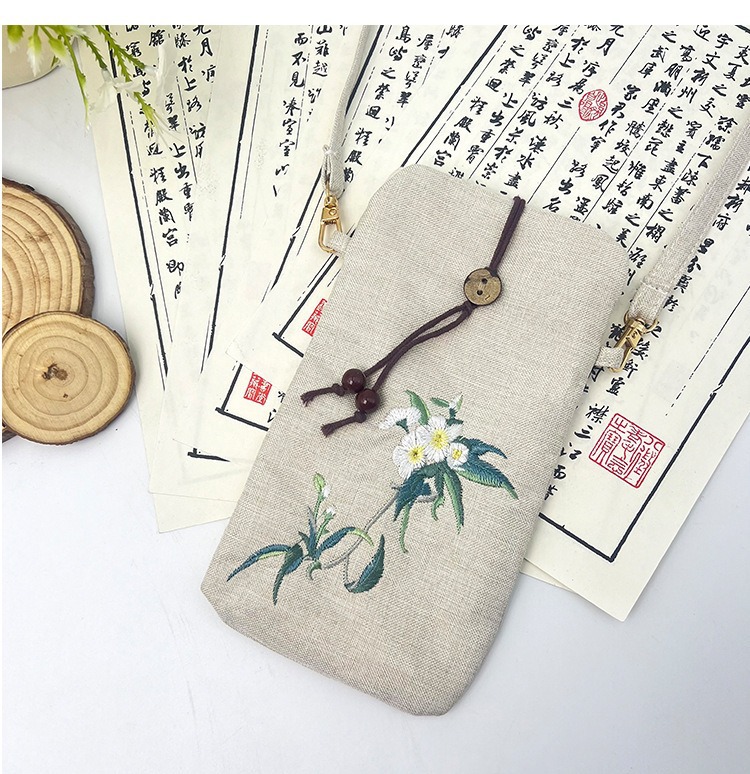 Women's Small Cotton And Linen Flower Vintage Style Ethnic Style Lock Clasp Crossbody Bag display picture 2