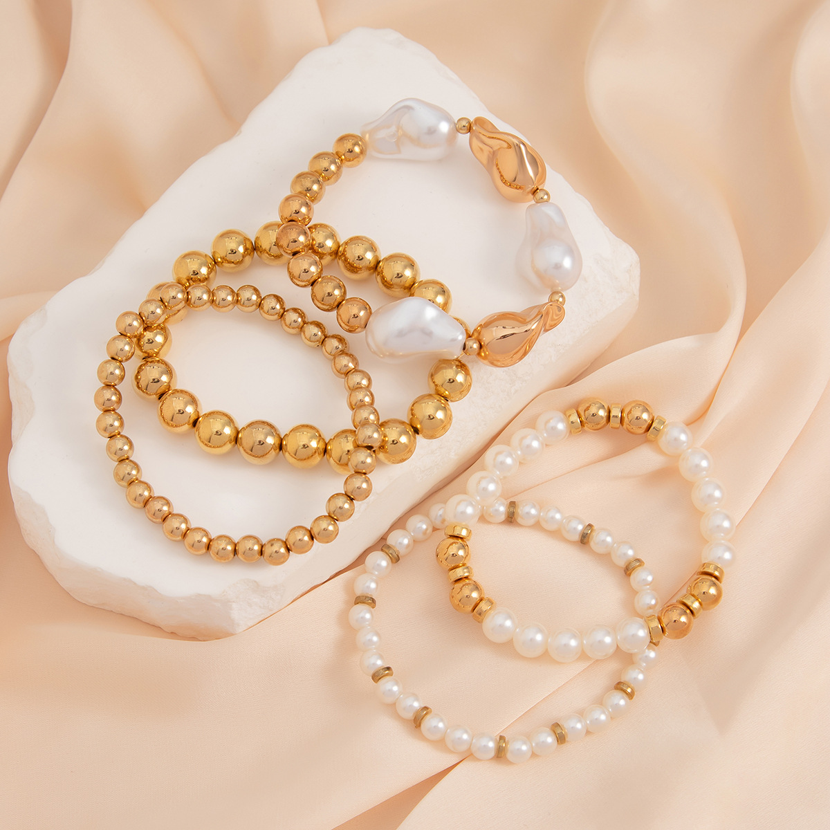 17g Weight CCB Pendant Material Bracelets Classification CCB, Imitation Pearl Chain Material Beaded Chain Chain Type 1 Set Quantity Banquet, Travel Occasion CCB, Imitation Pearl Material Heart Shape Pattern Women's Gender Plating Design Vintage Style Style Vintage Style Heart Shape CCB Imitation Pearl Beaded Chain Beaded Bracelets Wholesale 20