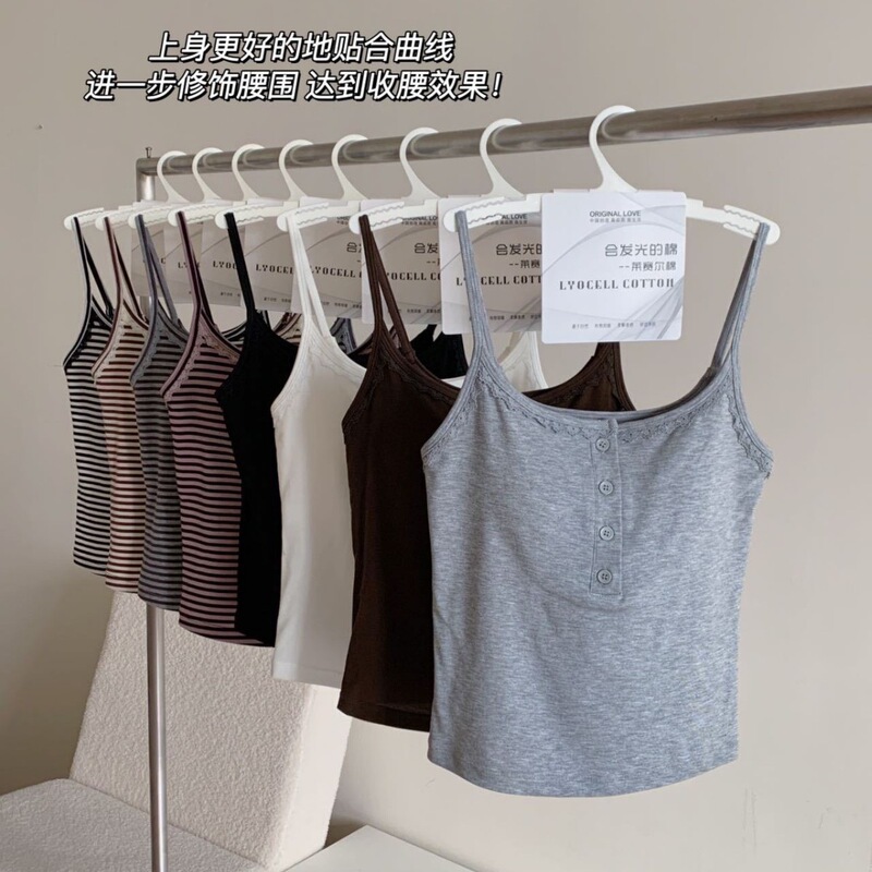 88048 # Spring and Summer New Style All-In-One Striped Camisole with Chest Pads, Slim-Fit Design, and Button Design Vest 88048 # Spring and Summer New Style All-In-One Striped Camisole with Chest Pads, Slim-Fit Design, and Button Design Vest